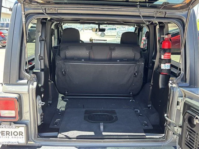 Used 2021 Gray Jeep Rubicon image 7