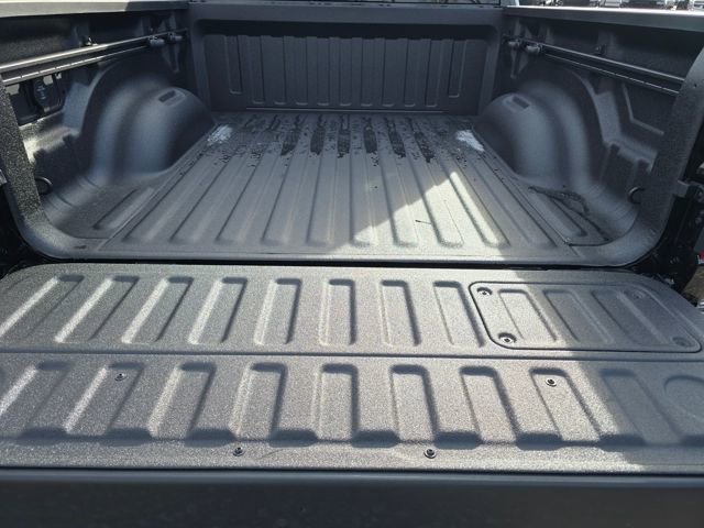 New 2026 Diamond Black Crystal Pearl-Coat Exterior Paint RAM Limited image 40