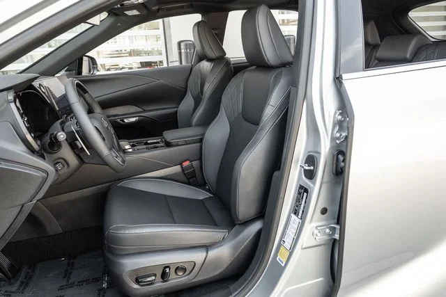 New 2026 Iridium Lexus PREMIUM image 7