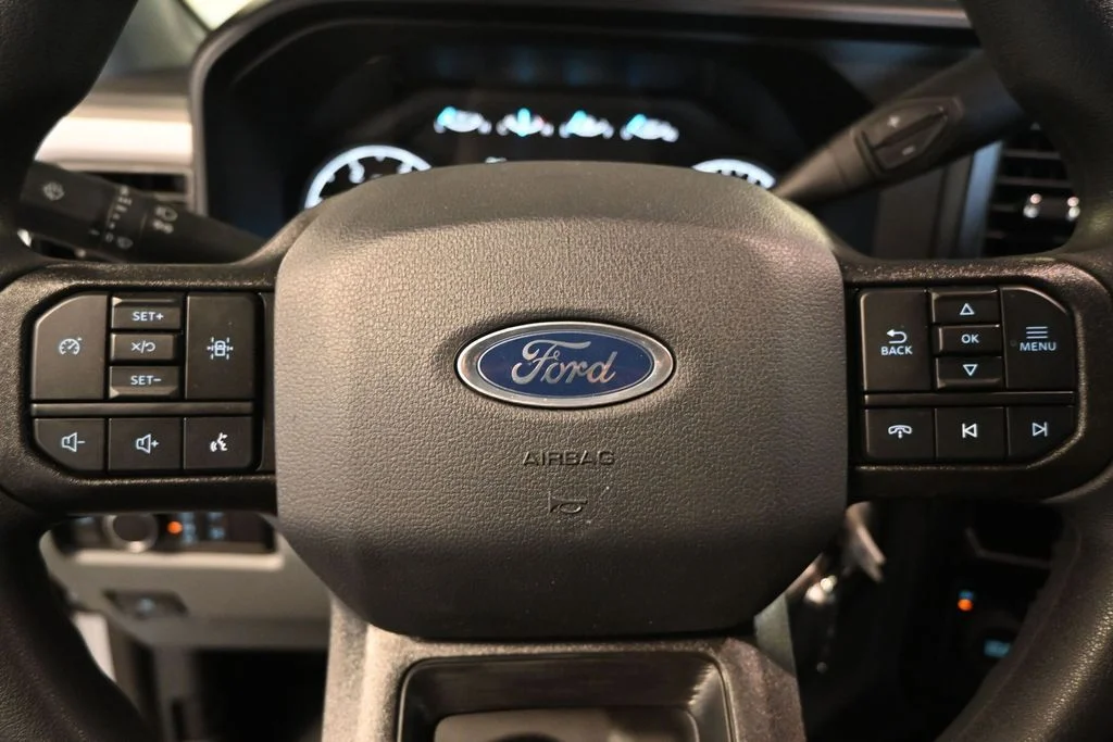 New 2026 Oxford White Ford XL image 13