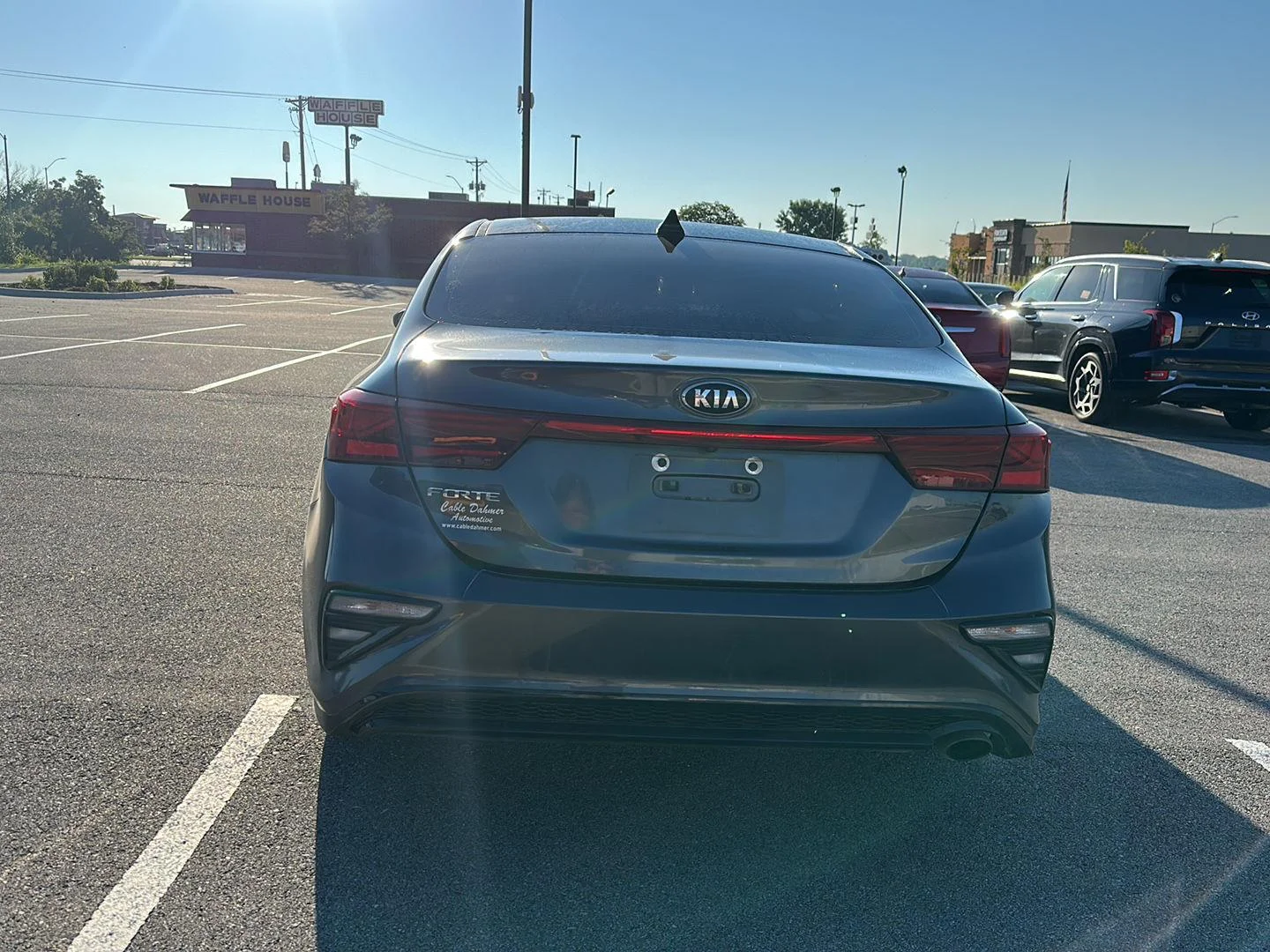 Used 2020 Gravity Grey Kia LXS image 3