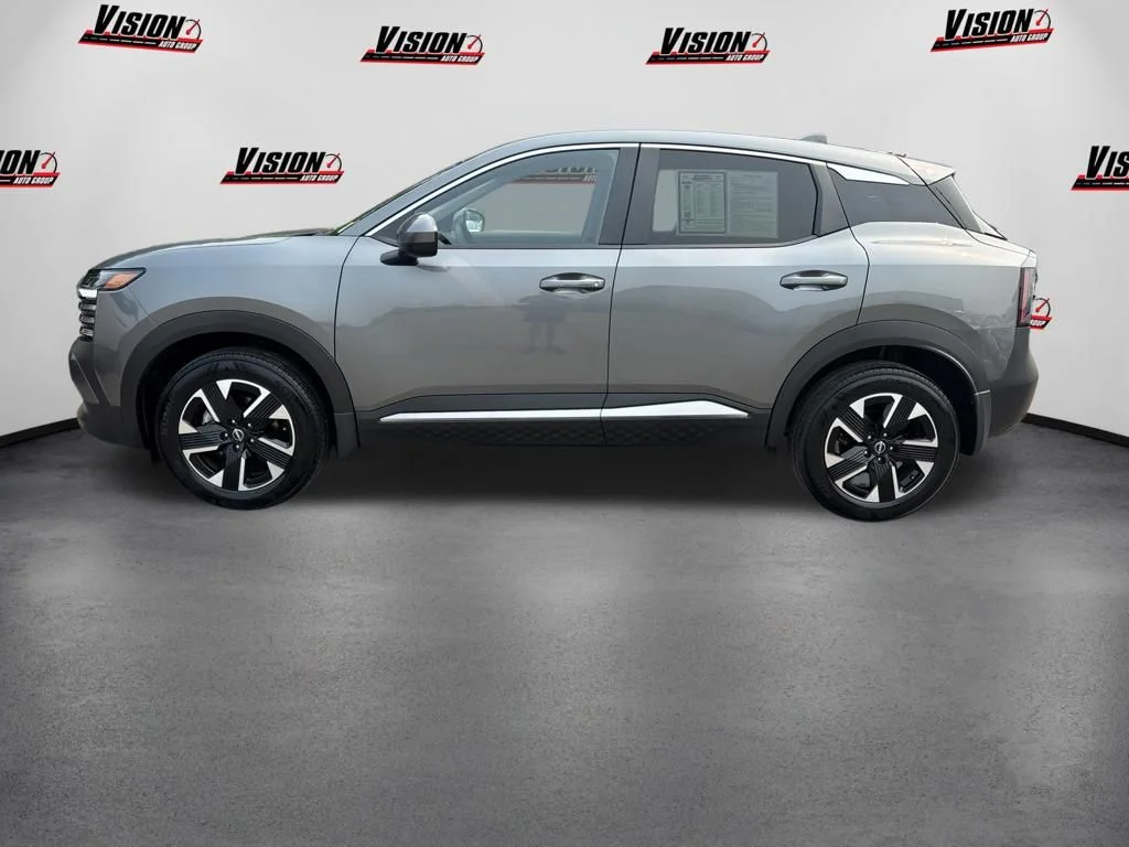 Used 2025 Gray Nissan SV image 8