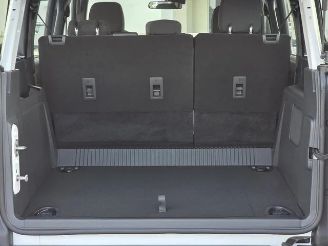 New 2026 Oxford White Ford Base image 8