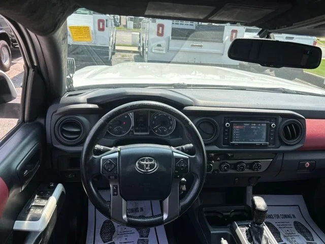 Used 2017 White Toyota SR5 image 24