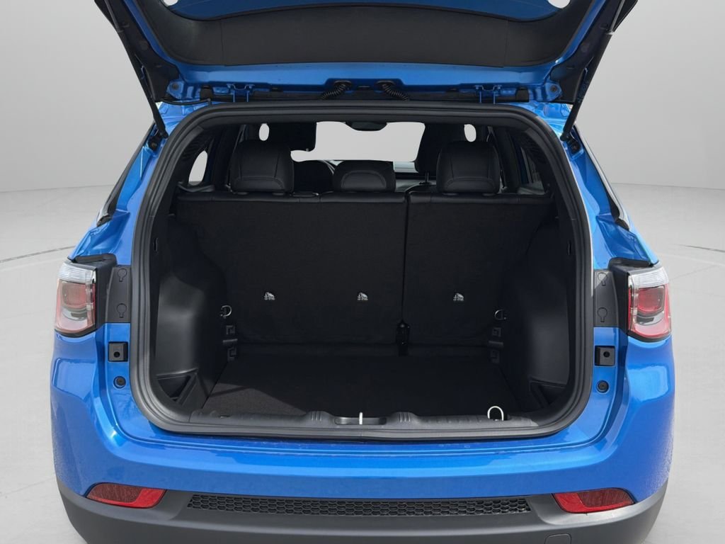 New 2026 Blue Jeep Latitude image 29