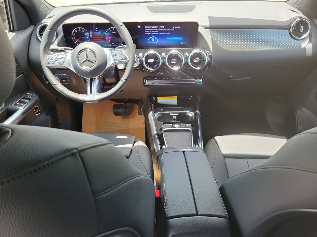 New 2026 Mountain Grey Metallic Mercedes-Benz GLA 250 image 12