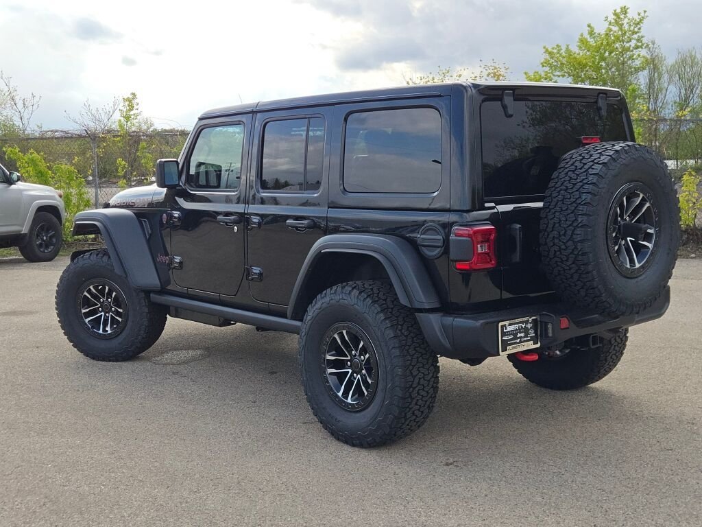 New 2026 Black Clear-Coat Exterior Paint Jeep Rubicon image 13