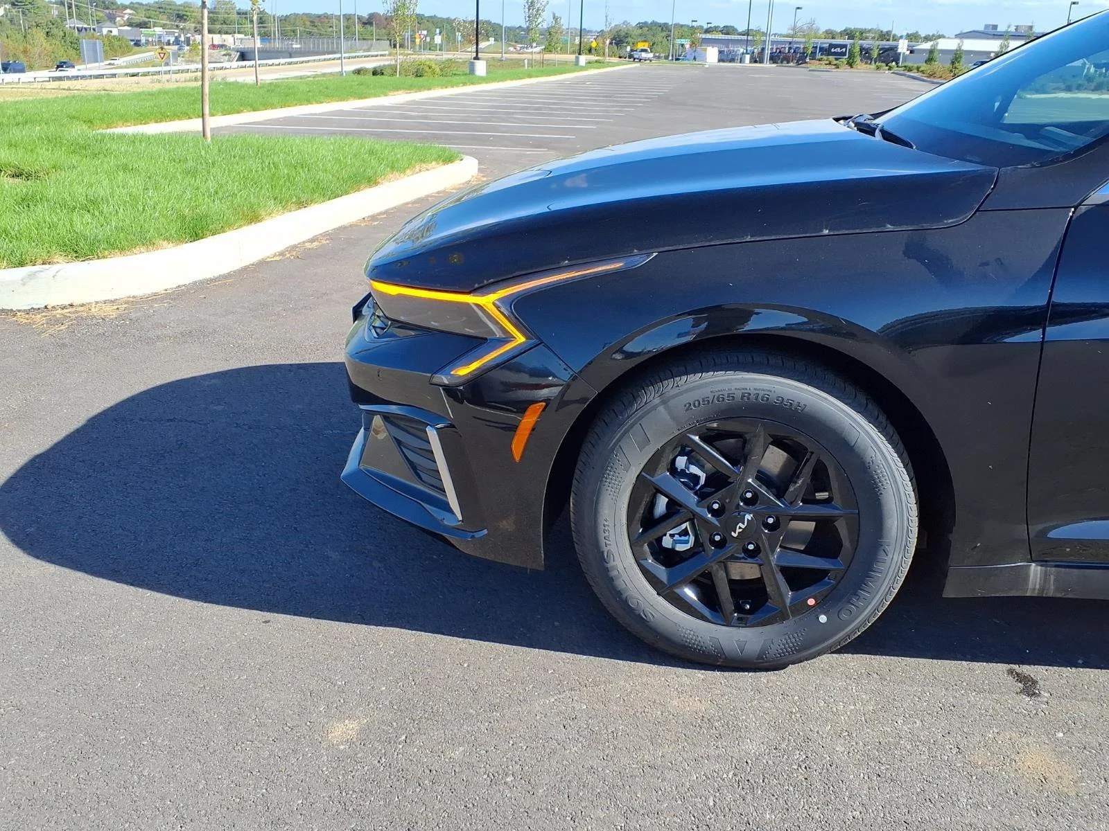 New 2026 Aurora Black Pearl Kia LXS FWD image 15