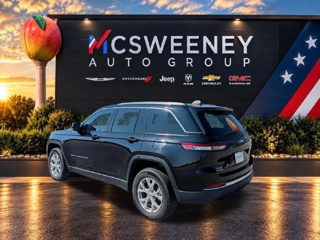 Used 2023 Black Jeep Limited image 3