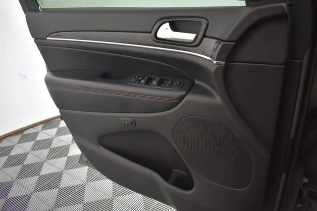 Used 2021 Gray Jeep Trailhawk image 39