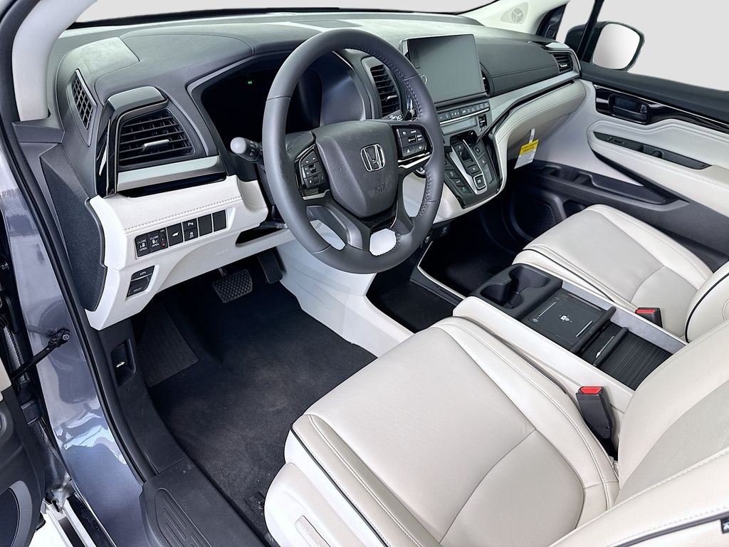 New 2026 Modern Steel Metallic Honda Touring image 9
