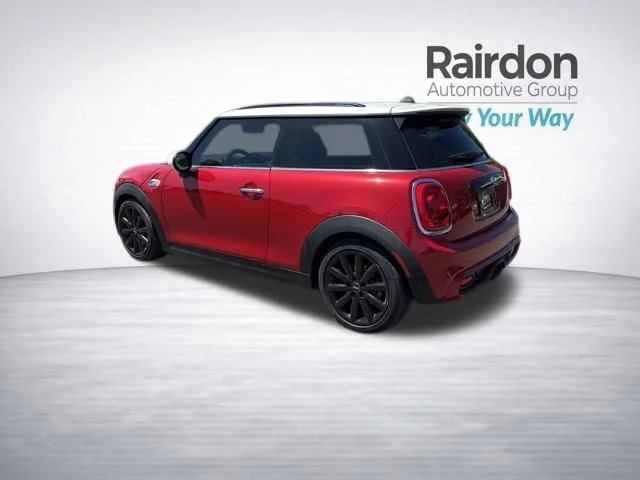 Used 2017 Blazing Red MINI Cooper S image 5