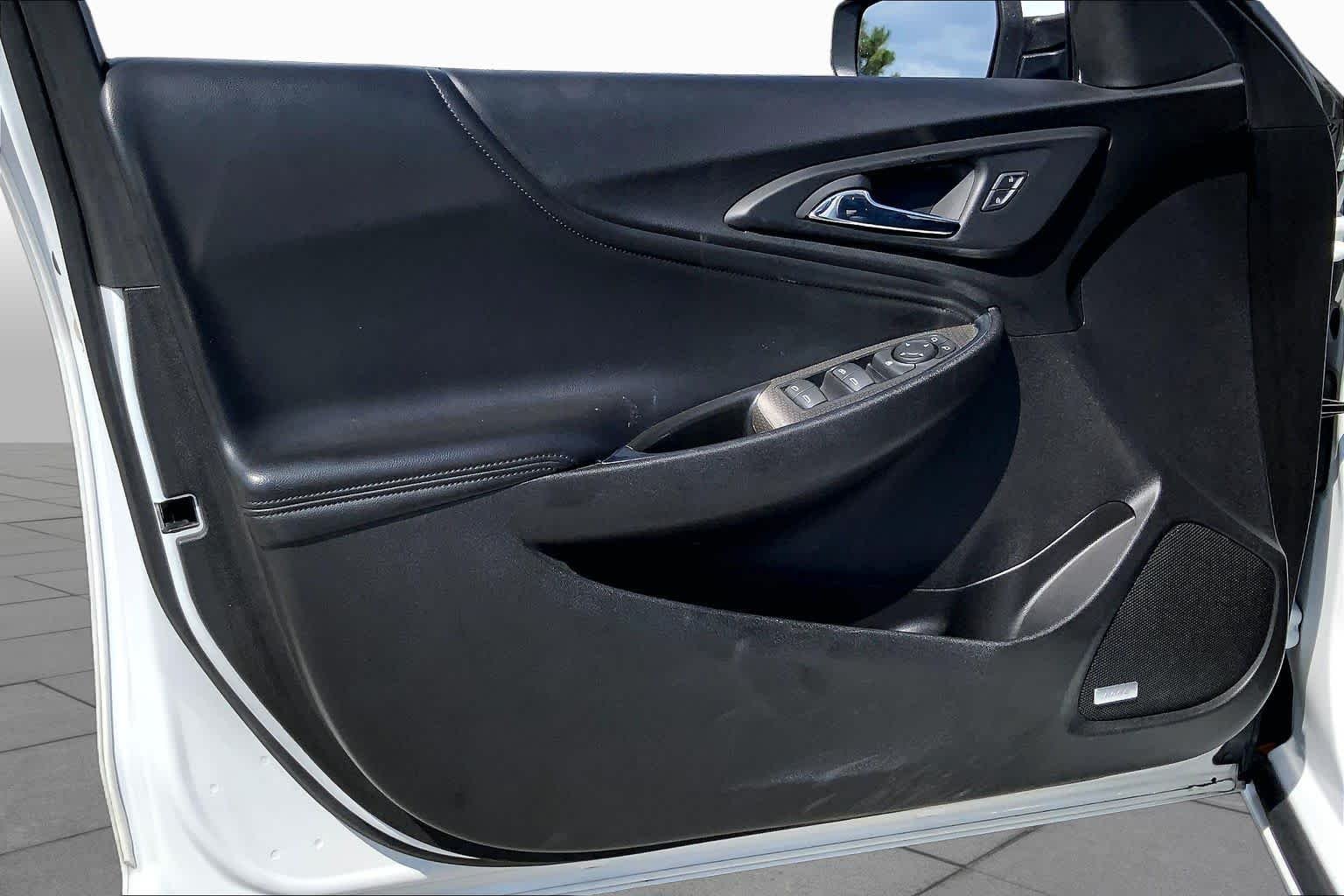 Used 2017 Summit White Chevrolet LT image 21