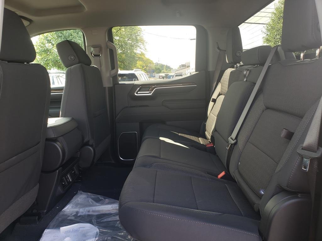 New 2026 Onyx Black GMC Elevation image 13