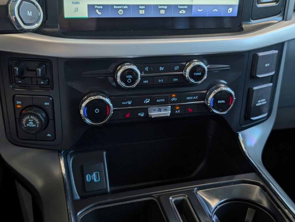 Used 2022 Blue Ford XLT image 8