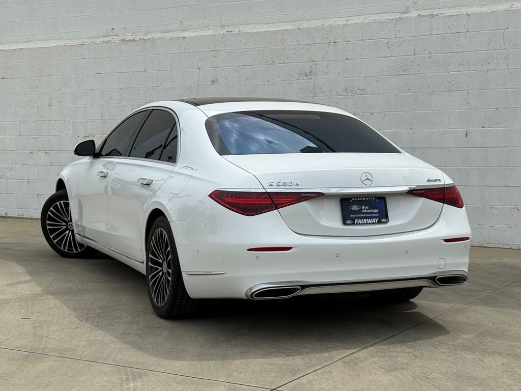 Used 2025 Black Mercedes-Benz S 580e image 4