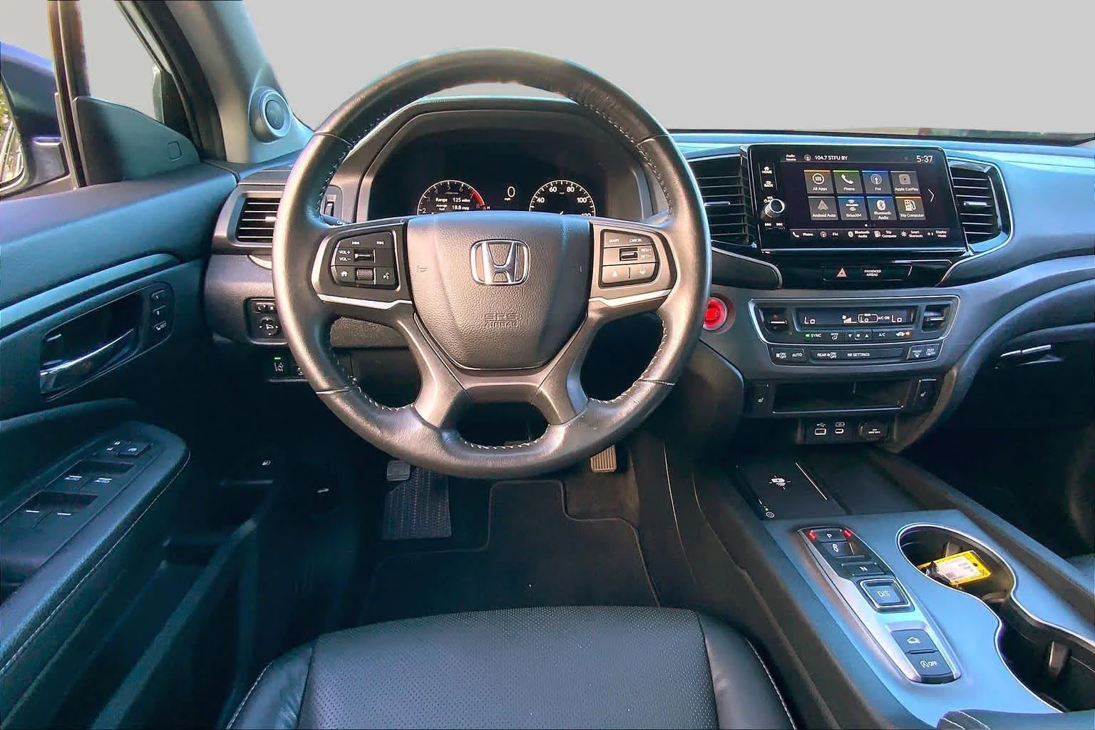 Used 2025 Platinum White Pearl Honda RTL image 6