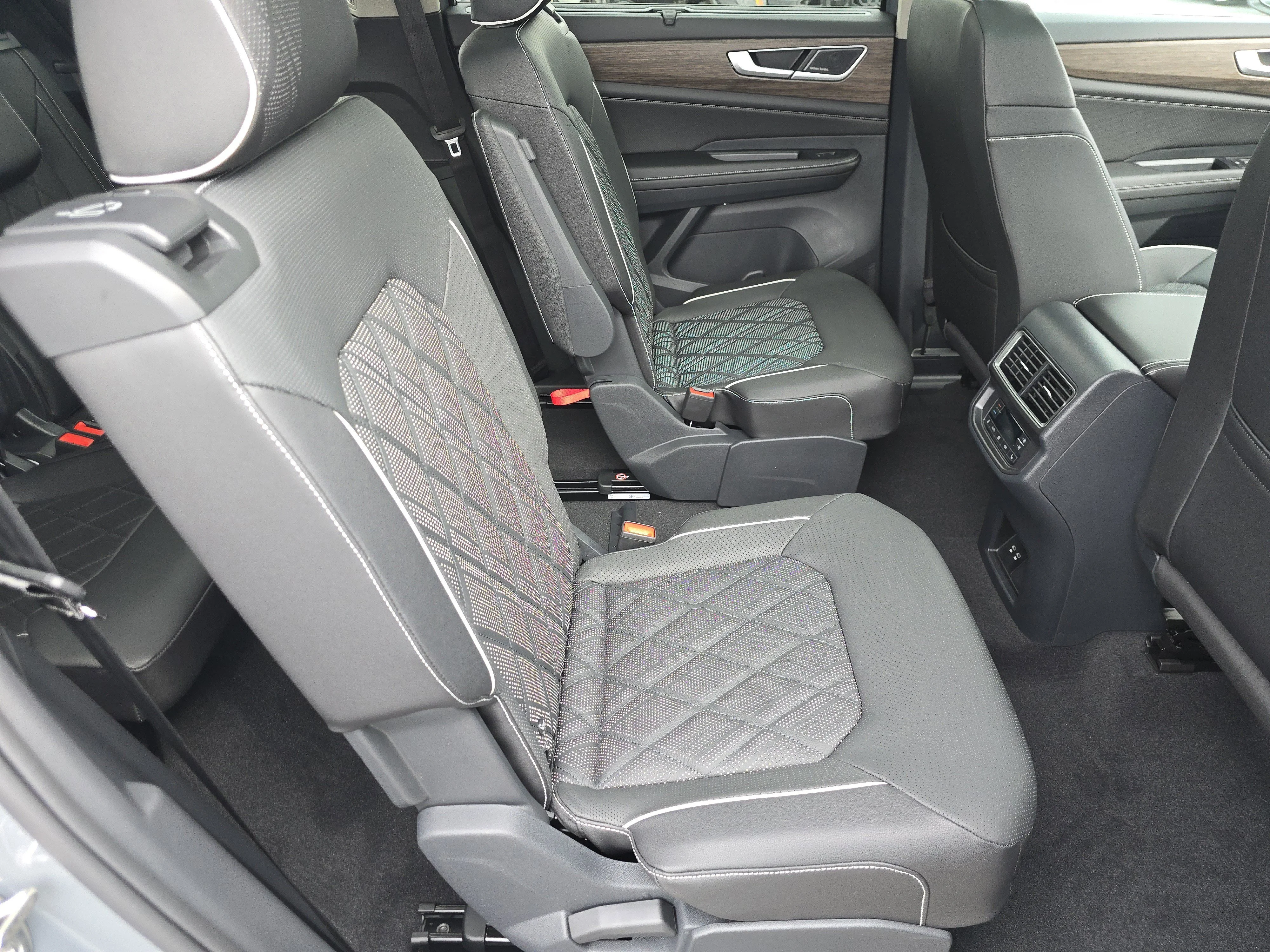 New 2026 Pure Gray Volkswagen 2.0T SEL Premium R-Line image 19