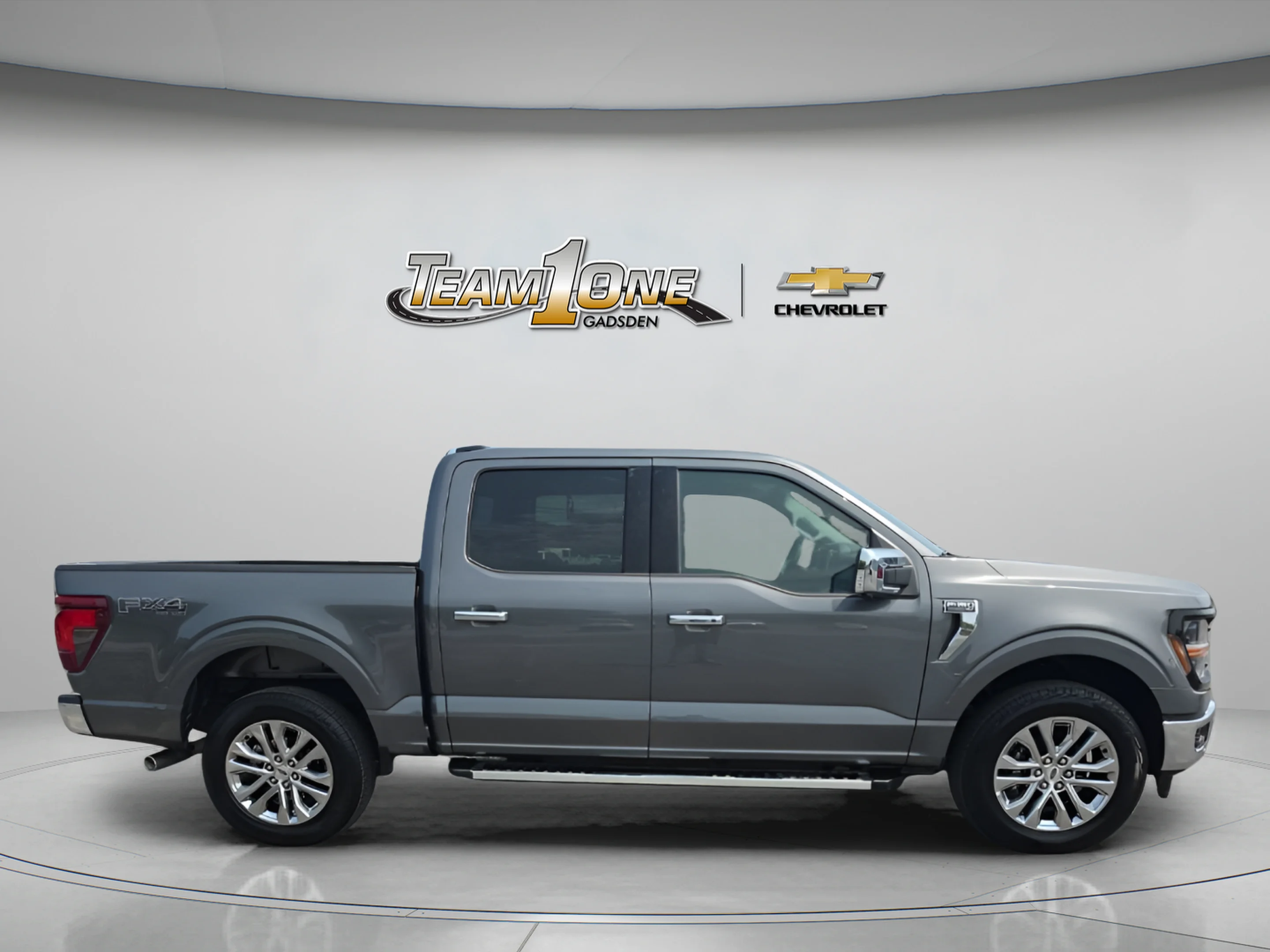 Used 2025 Gray Ford XLT image 8