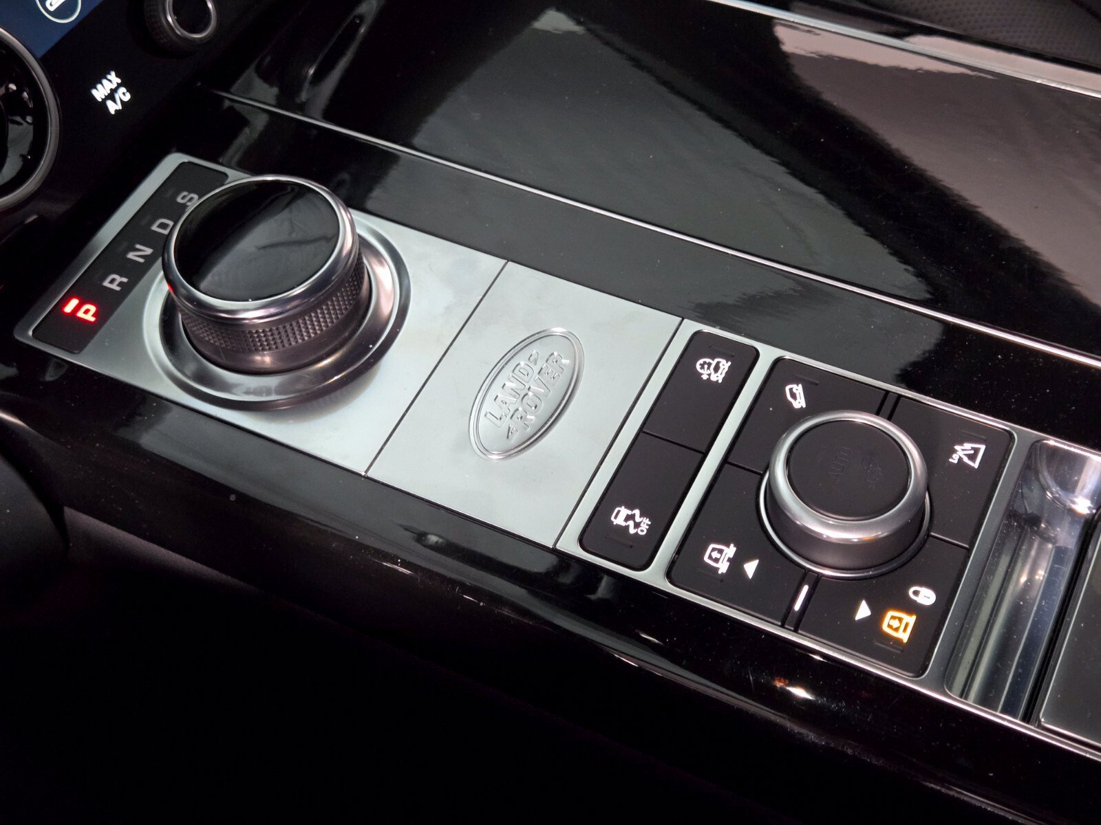 Used 2020 Portofino Blue Metallic Land Rover Supercharged image 32