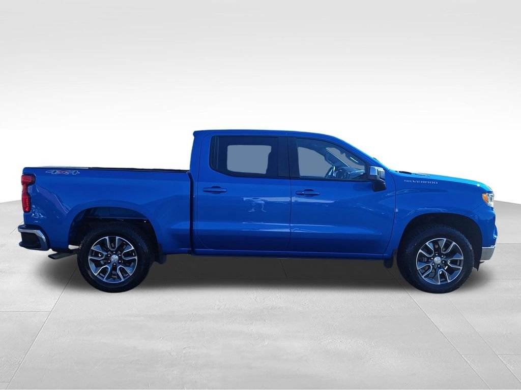 Used 2025 Blue Chevrolet LT image 6