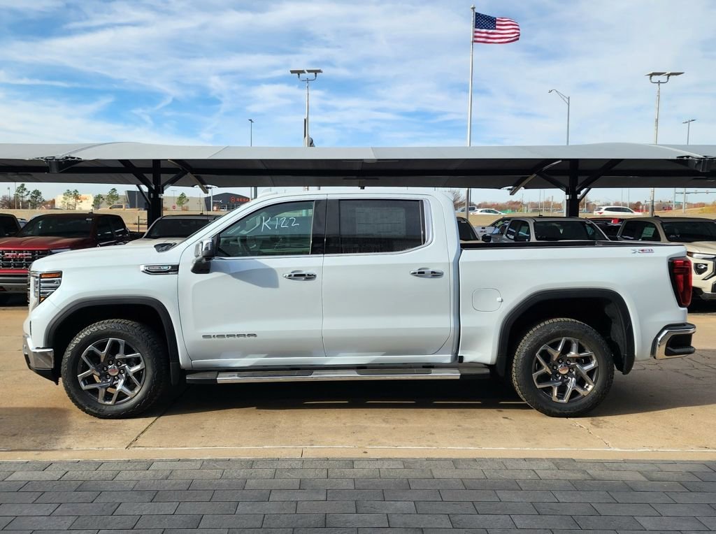 2026 GMC Sierra 1500 SLT - Photo 7