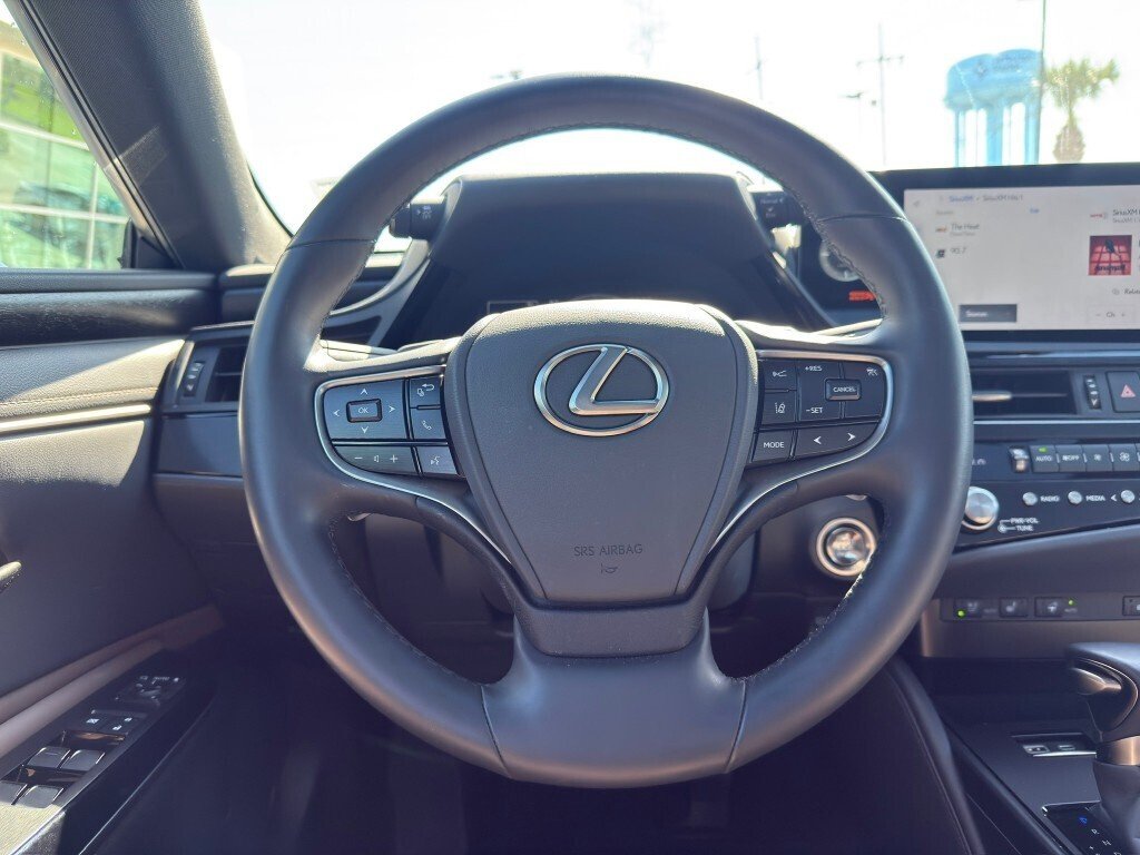 Used 2025 CLOUDBURST Lexus Base image 16