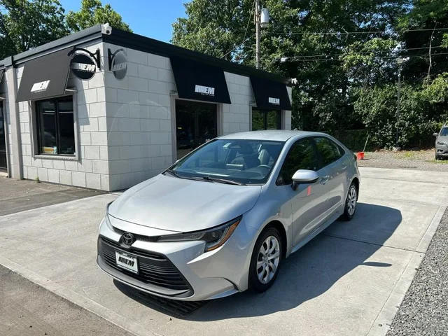 2023 Toyota Corolla LE Sedan 4D
