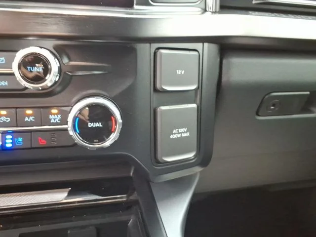 Used 2024 Black Ford Lariat image 31