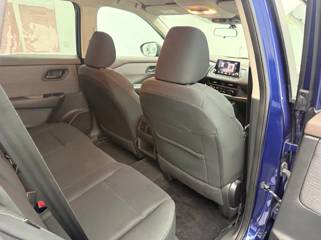 Used 2023 Blue Nissan S image 37