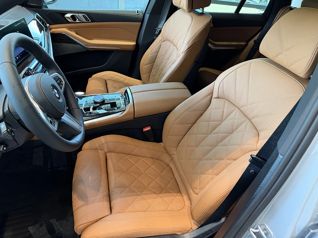New 2026 Brooklyn Grey Metallic BMW xDrive40i image 12