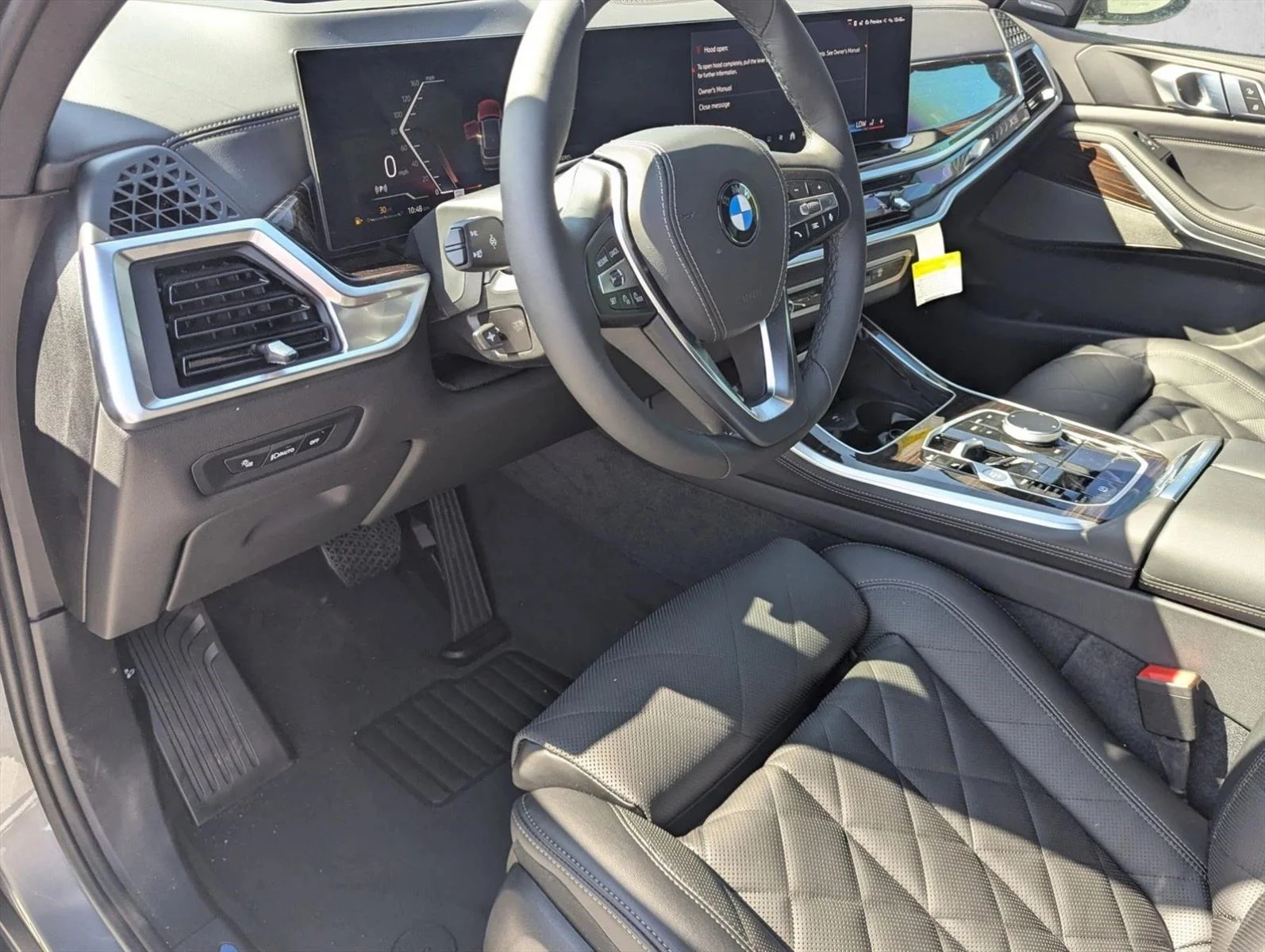 Used 2026 Skyscraper Grey Metallic BMW sDrive40i image 3