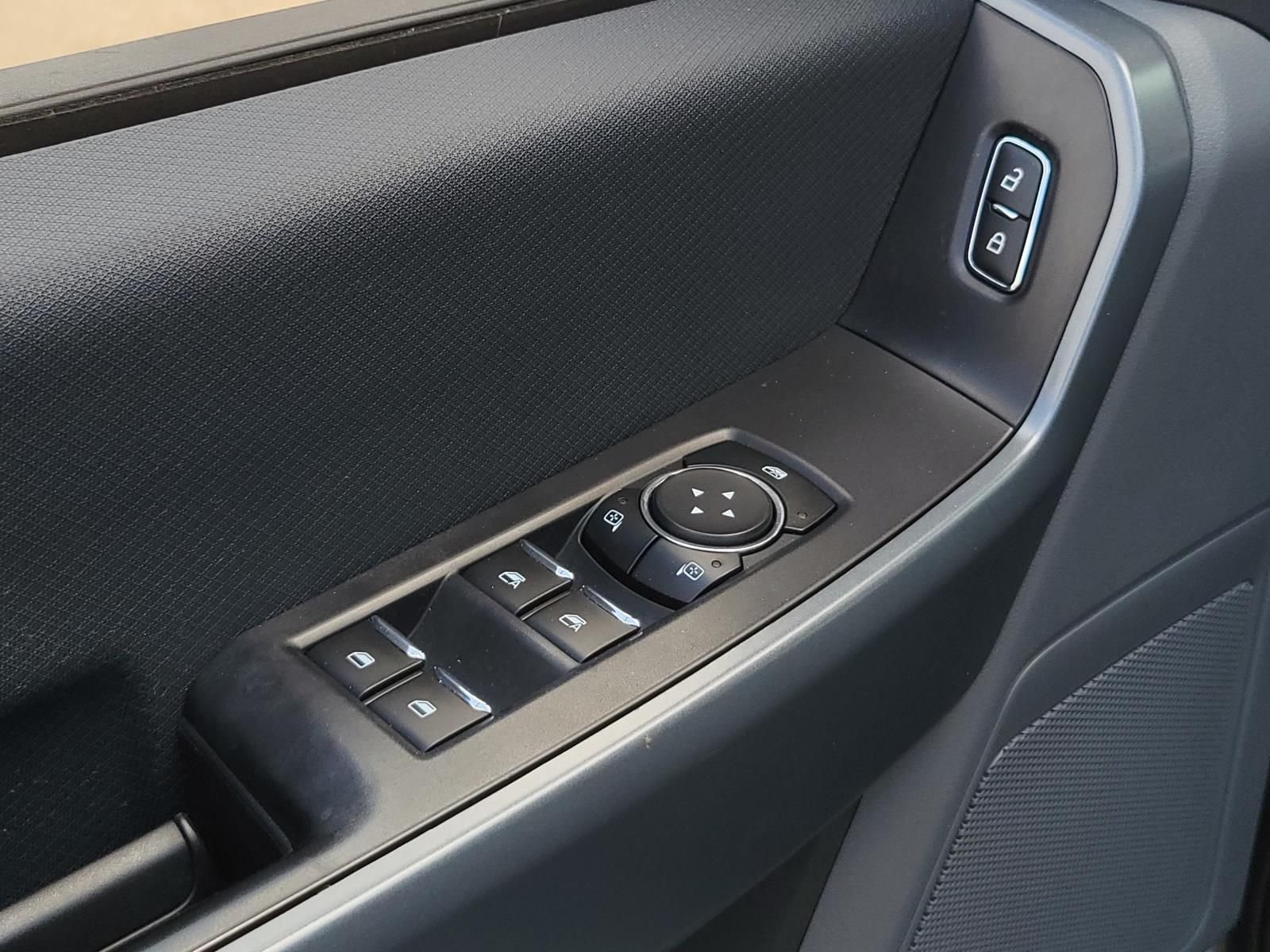 2023 Ford F-150 XLT - Photo 17