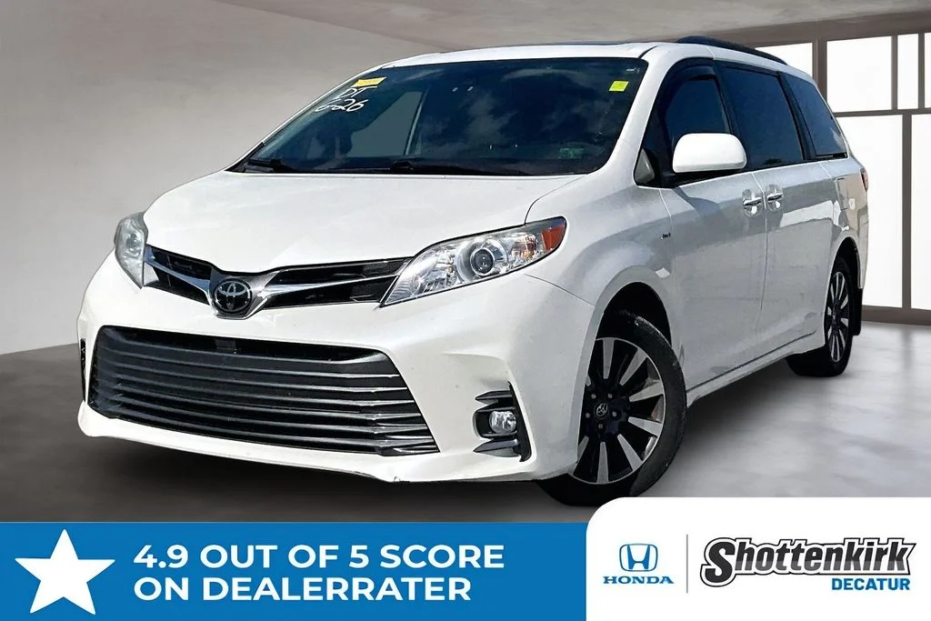 Used 2020 White Toyota XLE Premium image 1
