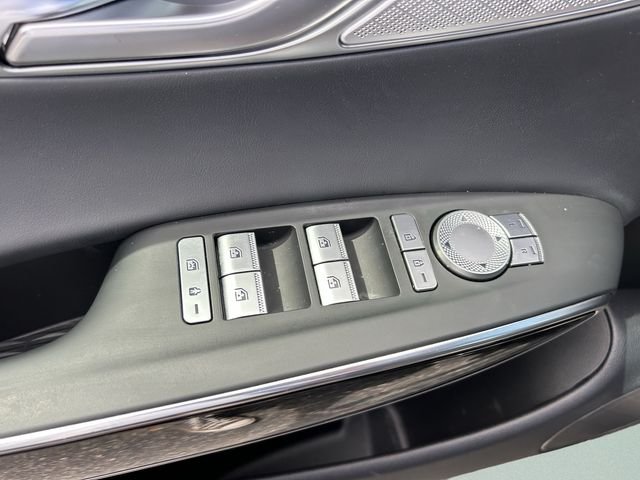 Used 2025 Blue Genesis 2.5T image 17