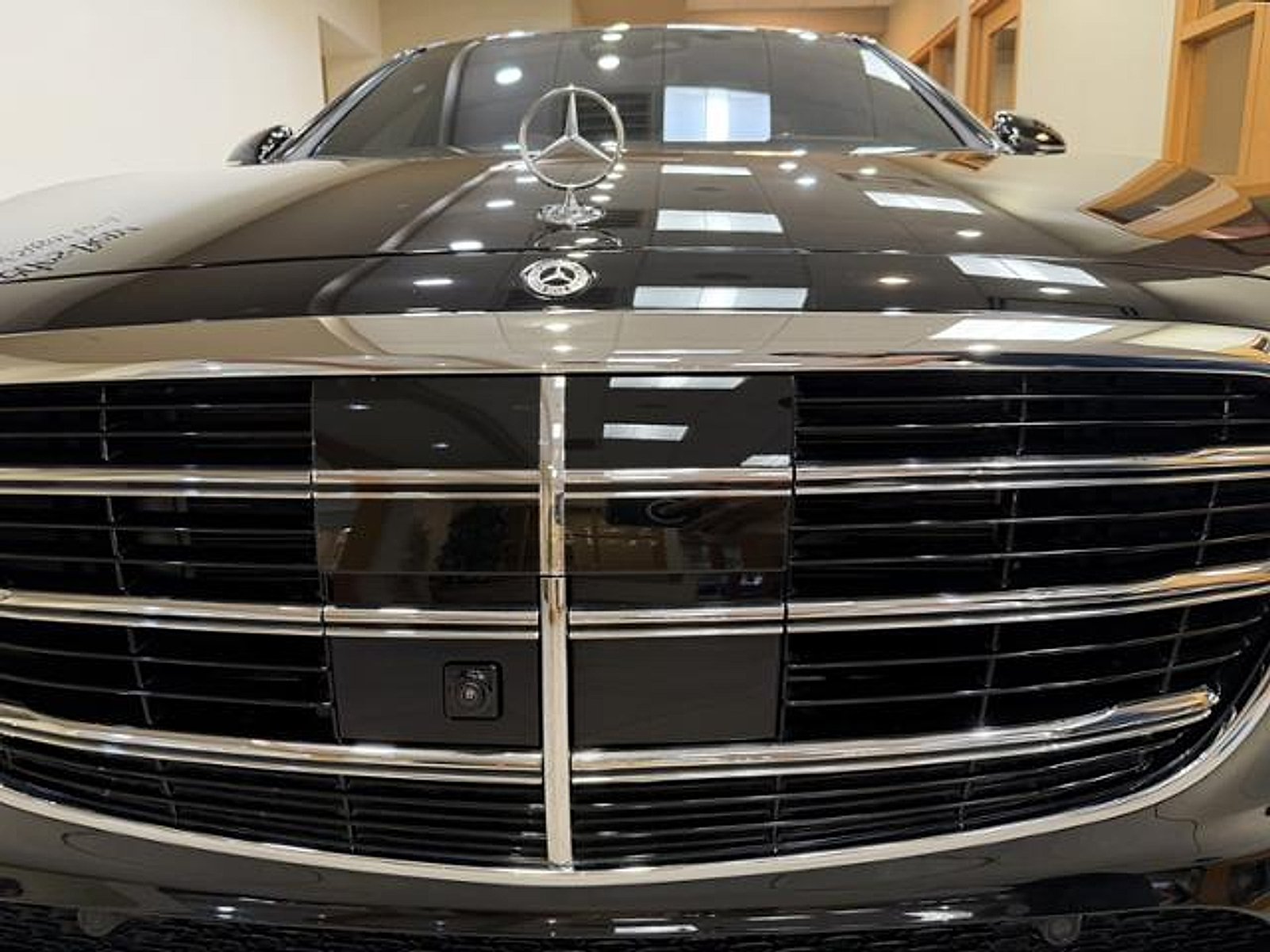 Certified Used 2026 Obsidian Black Metallic Mercedes-Benz 4MATIC® image 9