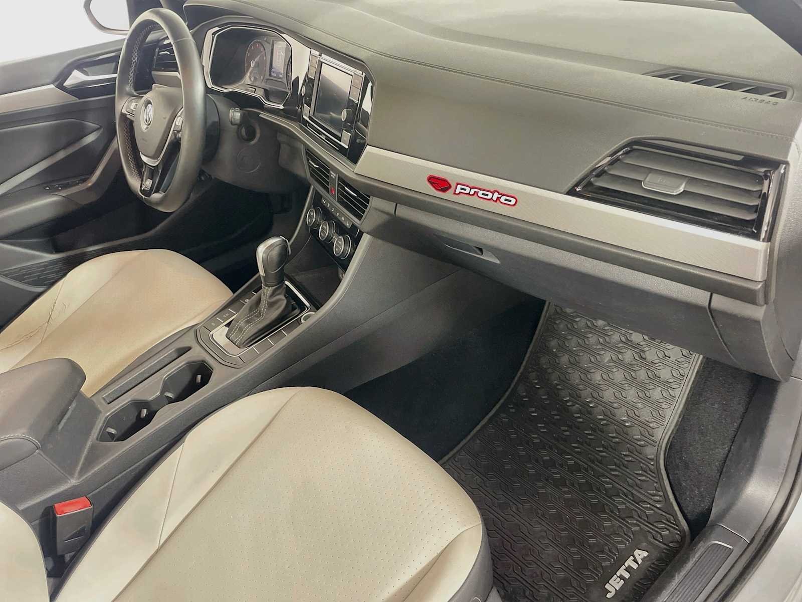 Used 2020 Pyrite Silver Metallic Volkswagen R-Line image 27
