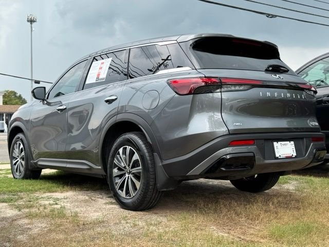 Certified Used 2024 Gray INFINITI PURE image 4