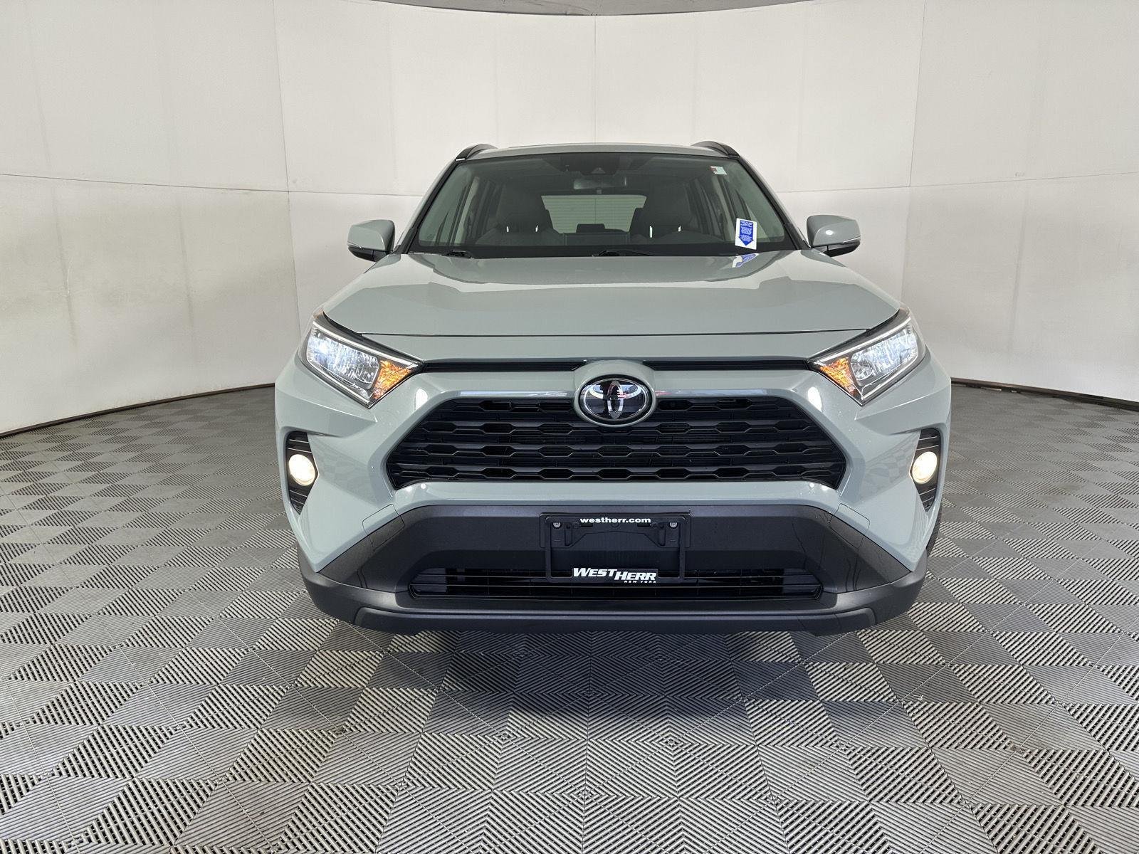 Used 2019 Lunar Rock Toyota XLE image 2