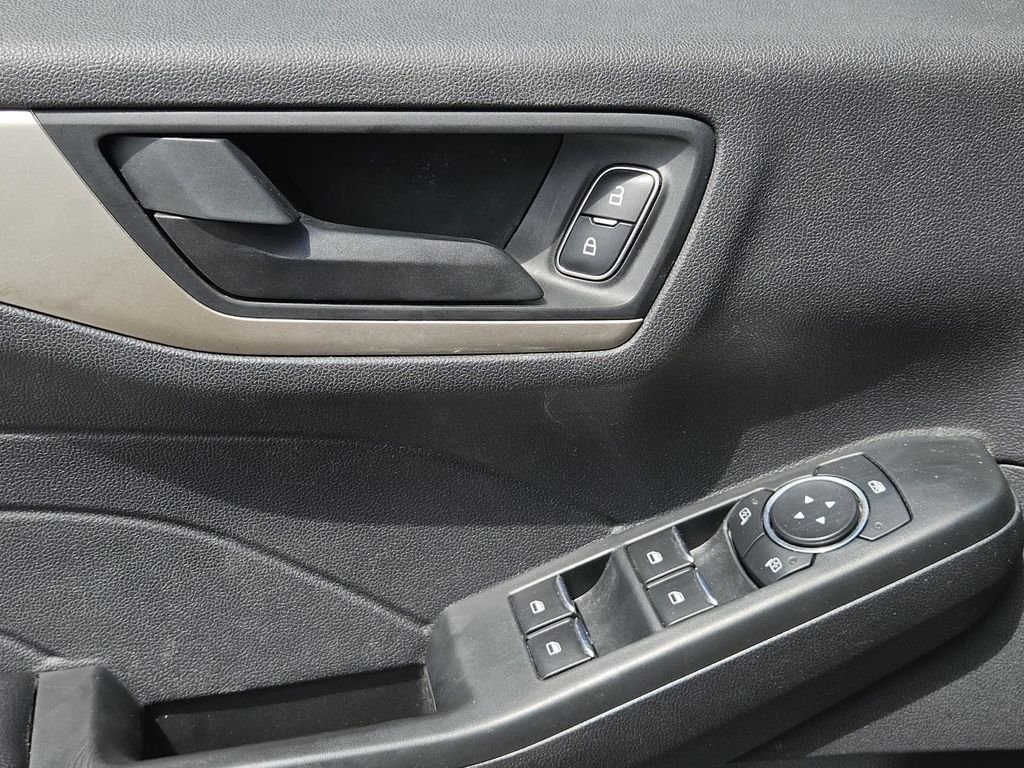 Used 2022 Gray Ford SE image 11