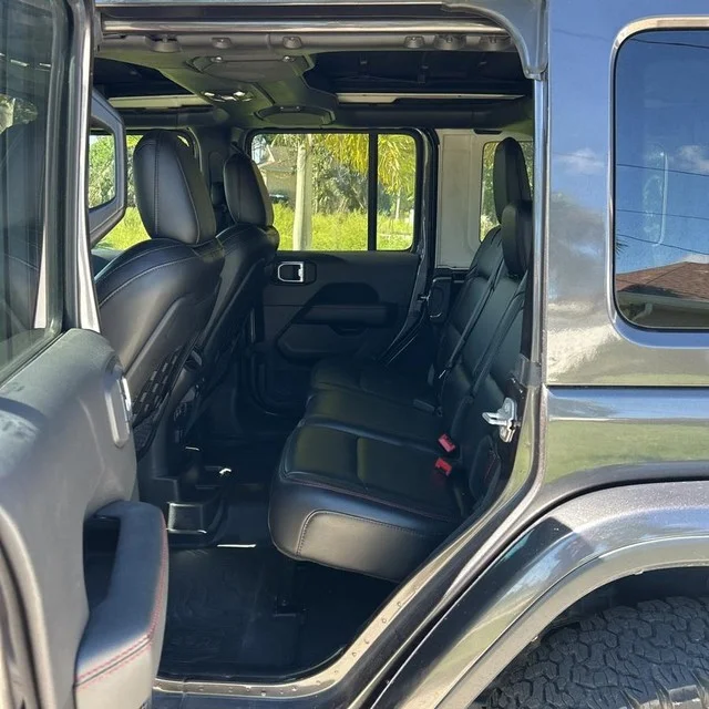 Used 2020 GRAY Jeep Rubicon image 11