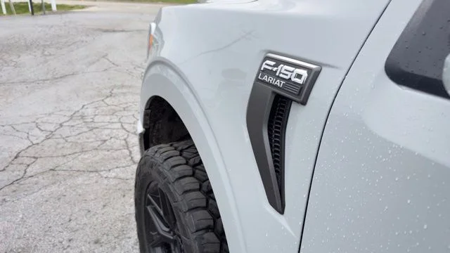 Used 2023 White Ford Lariat image 5