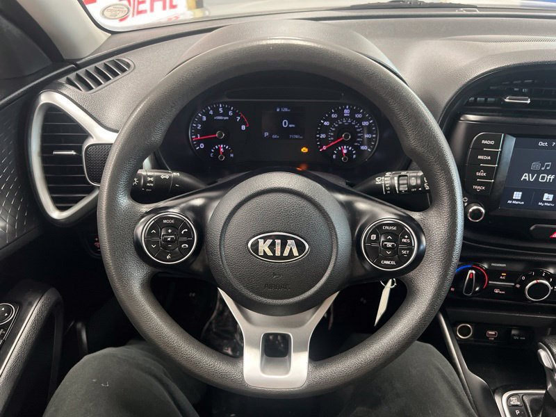 Used 2020 Silver Kia S image 23