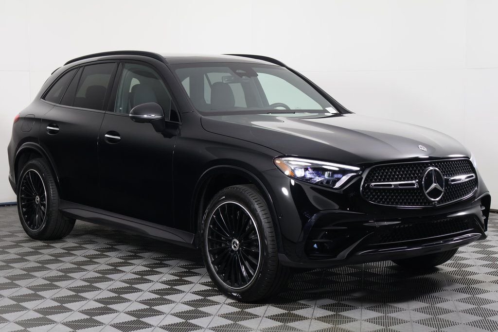 Certified Used 2024 Black Mercedes-Benz GLC 300 image 3