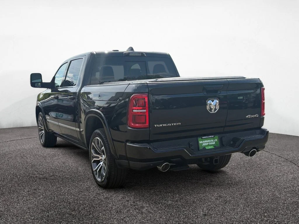 New 2026 Diamond Black Crystal Pearl-Coat Exterior Paint RAM Tungsten image 3