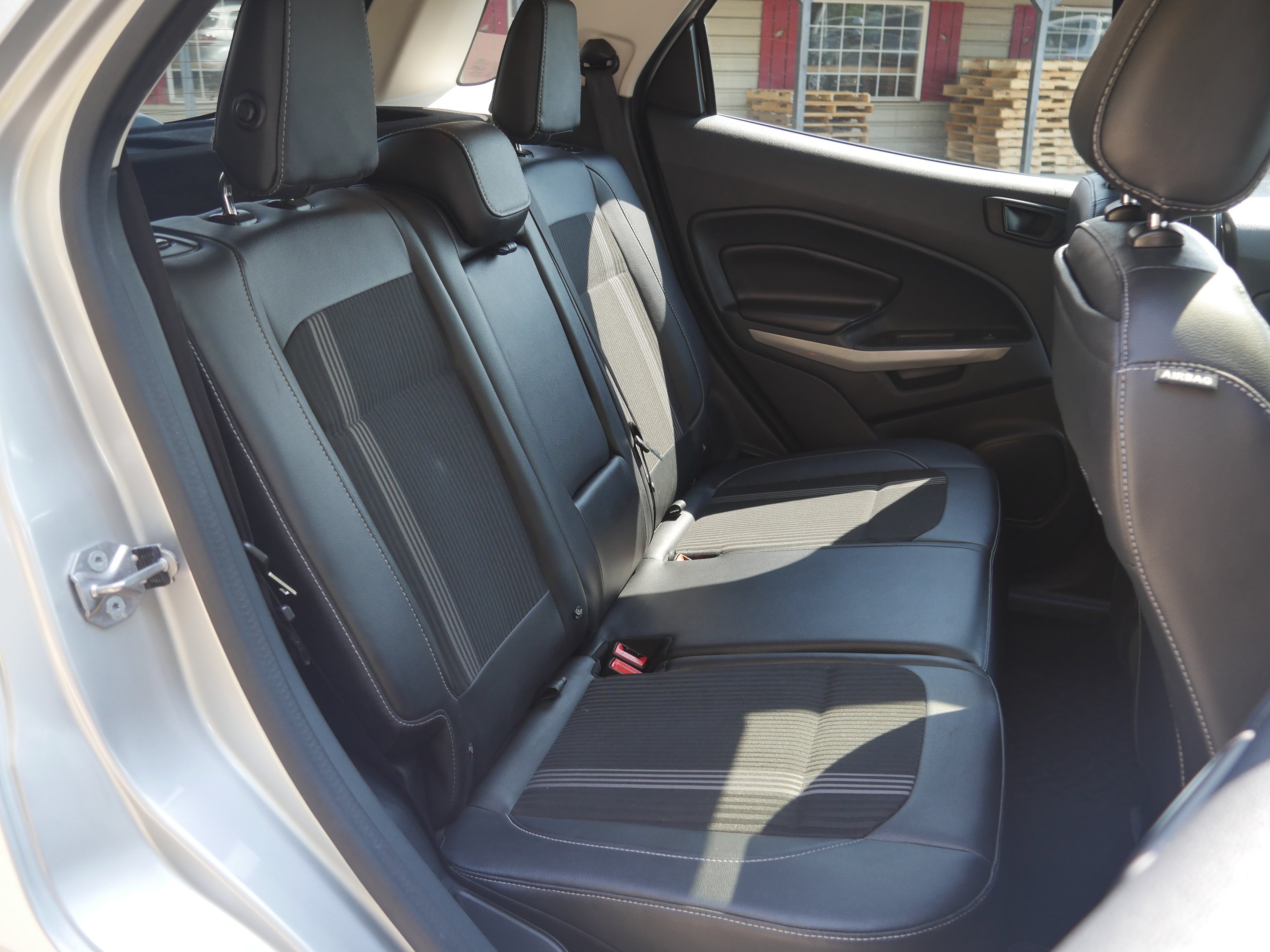 Used 2020 Moondust Silver Metallic Ford SES image 26