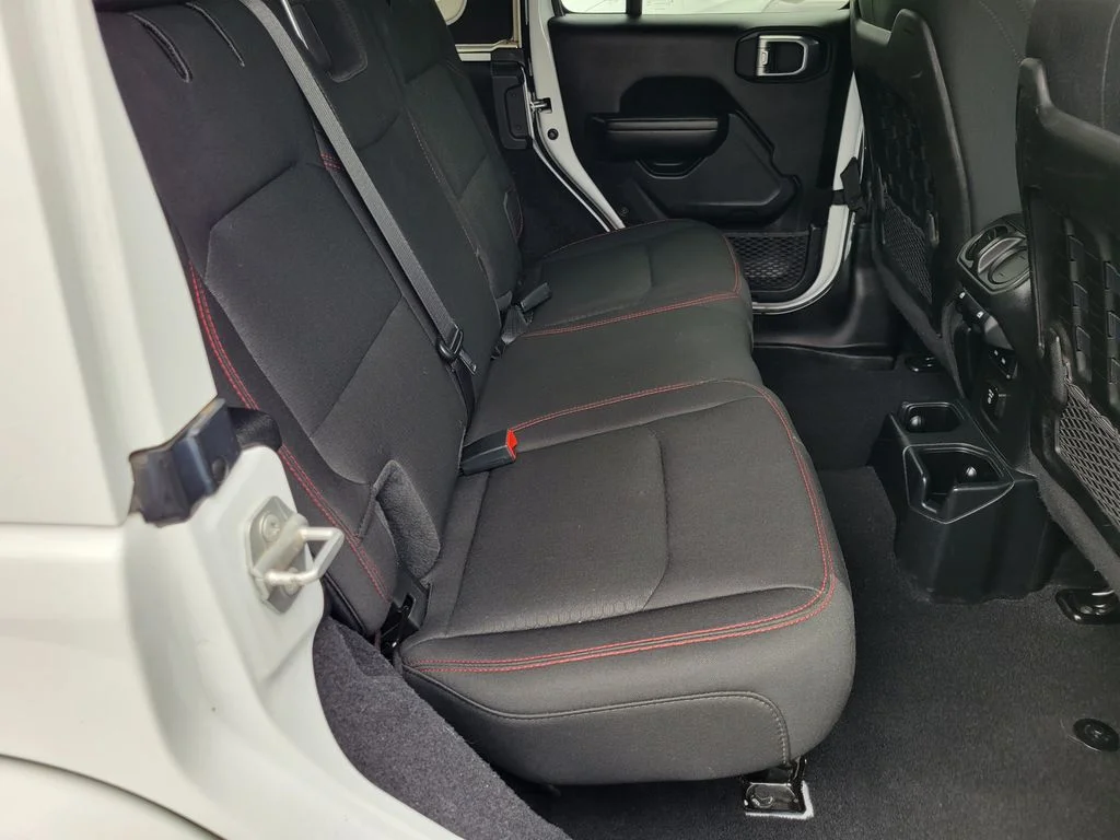 Used 2021 White Jeep Unlimited Rubicon image 22
