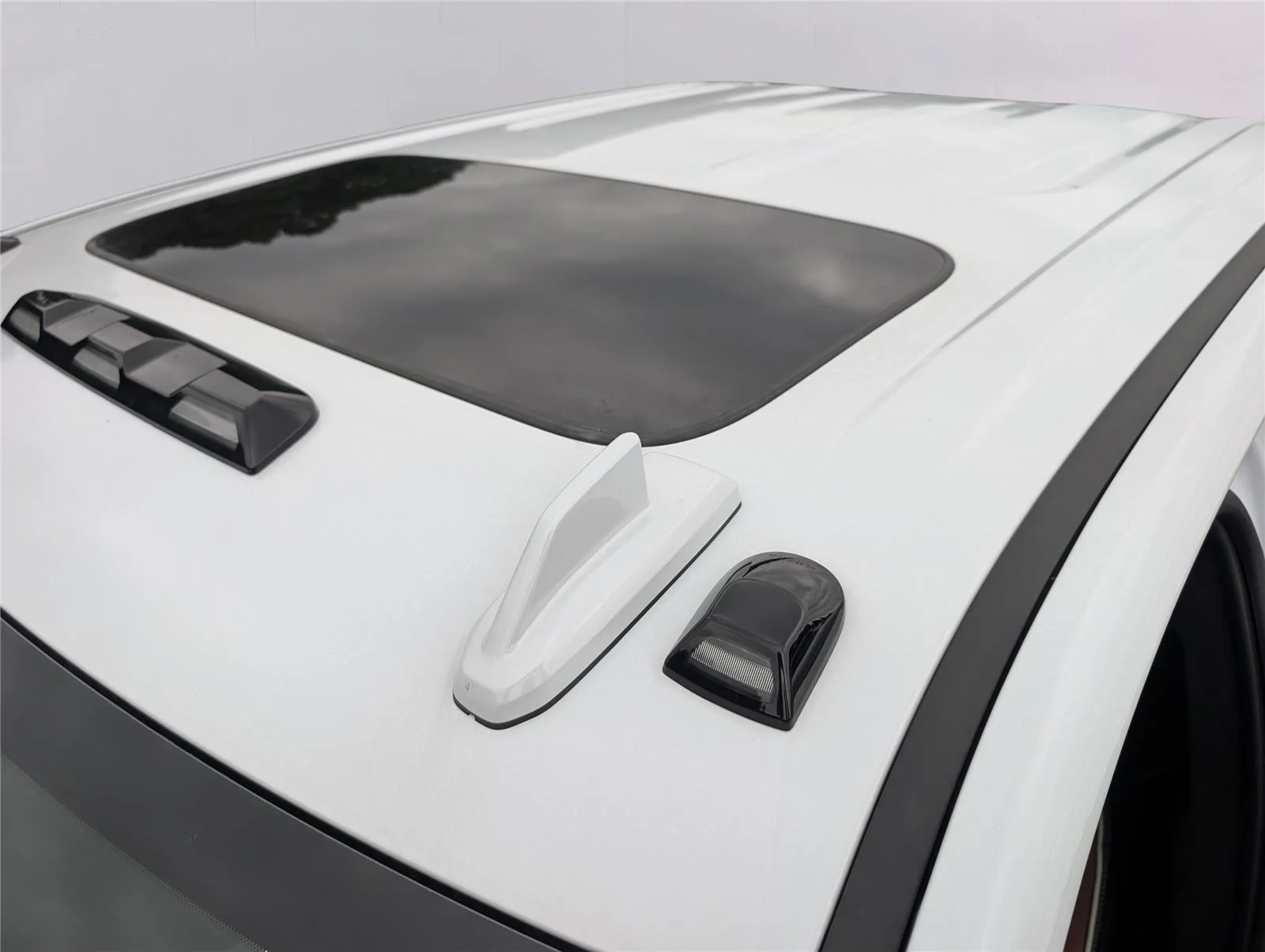 New 2026 Glacier White Tricoat GMC Denali Ultimate image 44