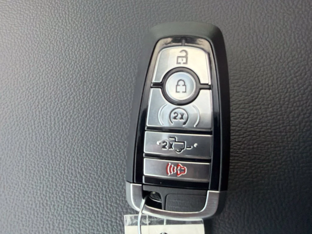 New 2027 Agate Black Metallic Ford F-350® Lariat® image 33