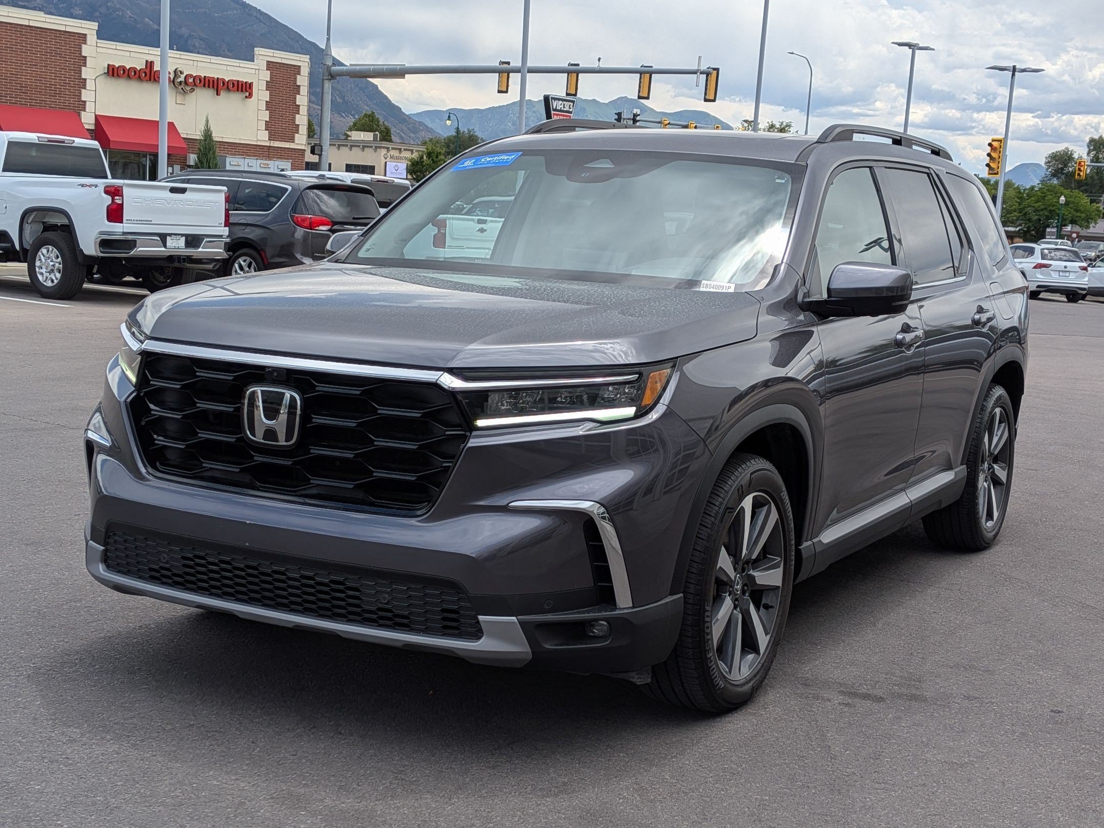 Certified Used 2025 Gray Honda Elite image 10